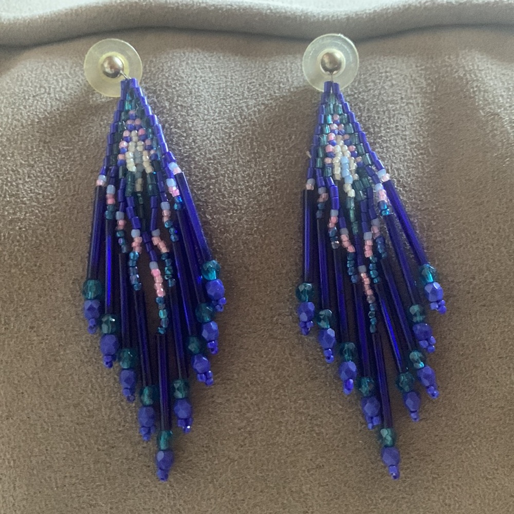 Vintage 80/90s Beaded post earrings